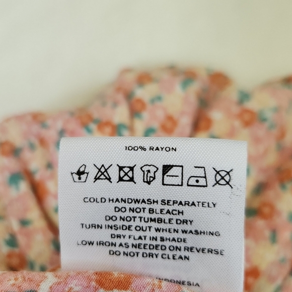 Faithfull The Brand Caleta Mathiola Floral Peplum Blouse top elastic waist 2 - Picture 9 of 12